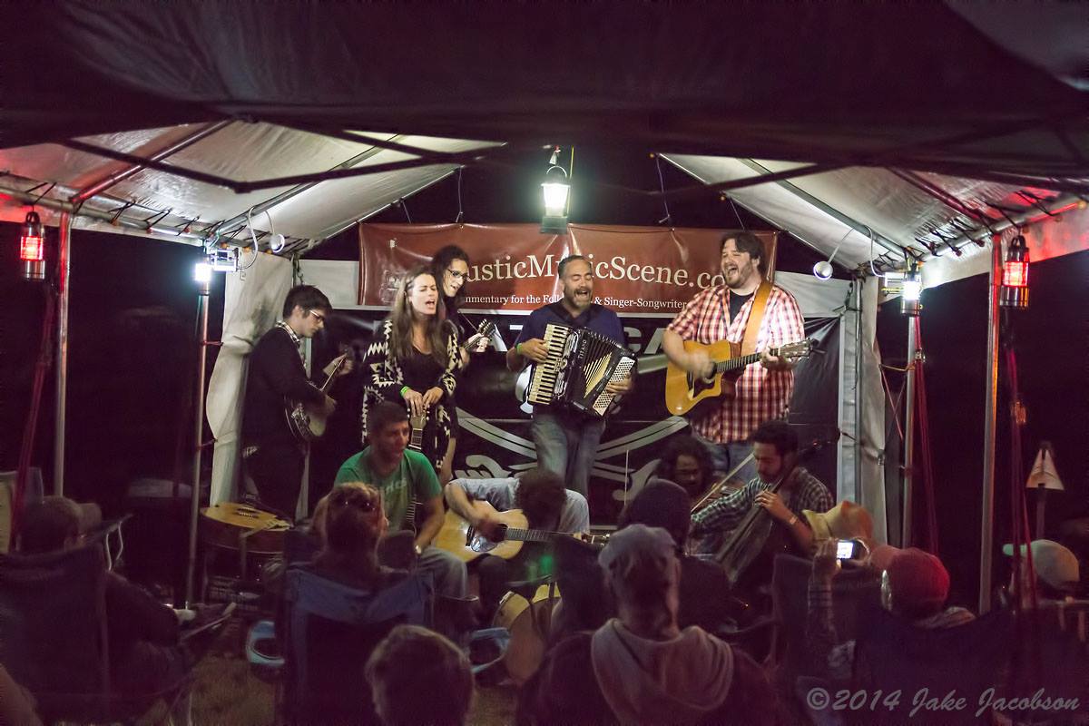 You are currently viewing AcousticMusicScene.com Hosts Late-Night Song Swaps at Falcon Ridge Folk Festival