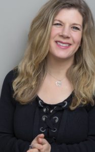 Dar Williams will deliver a conference keynote on Friday night, Nov. 9. (Photo: Tom Moore)