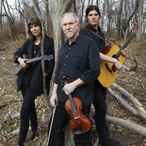 Read more about the article Top Albums, Songs and Artists – April 2019 (FOLKDJ-L)