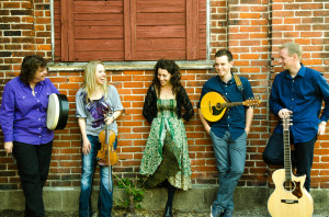 RUNA  is (l.-r.): Cheryl Prashker, Maggie Estes, Shannon Lambert-Ryan,  Dave Curley and Fionan de Barra (Photo: Kendra Flowers)